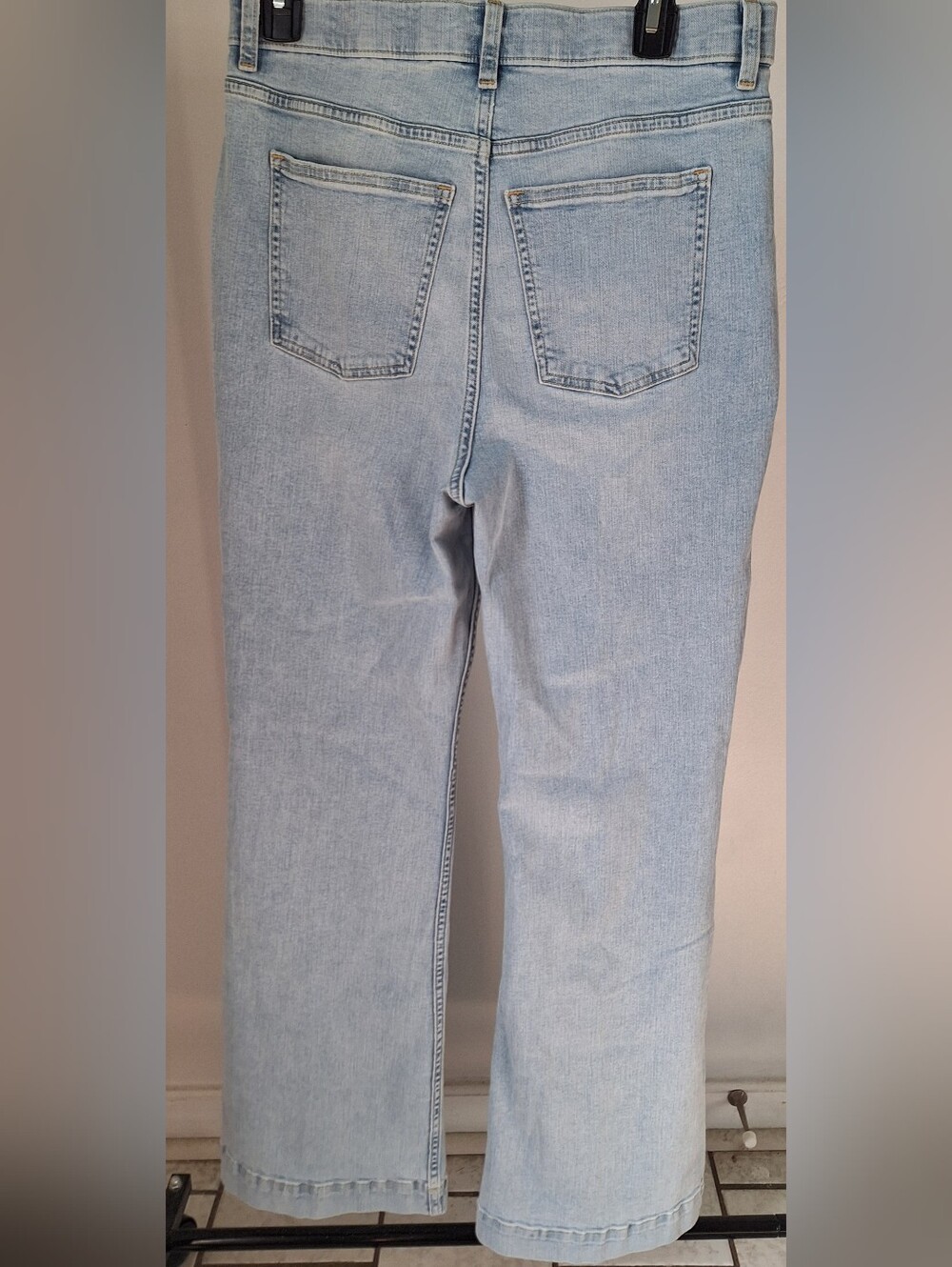 Spanx Lycra Fitsense Flare Jeans Turner Wash - Women Size 14 - Picture 10 of 11
